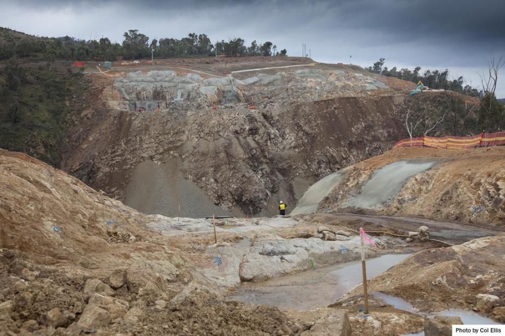 Left and right abutment works